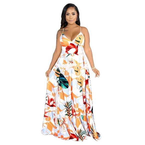 KweenCo Dresses & Skirts - Floral Print Maxi